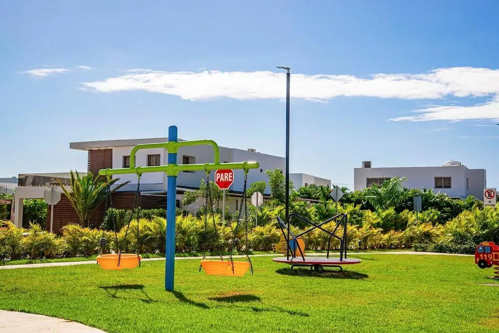 Beautiful Village 3 Bedrooms Furnished Pool Residencial Velero プンタ・カナ 0*,  ドミニカ共和国